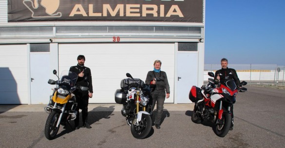 Familie Berger beim dguard Test auf dem Circuito de Almeria